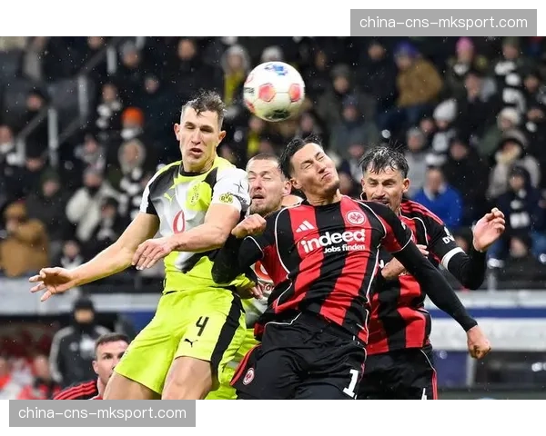 多特蒙德成功续约恩梅查与施洛特贝克，巩固中后场实力